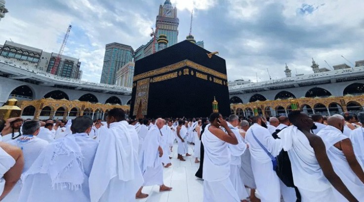 ওমরাহযাত্রীদের জন্য সতর্ক বার্তা, নতুন বিধিনিষেধে দারুণ ভোগান্তির শঙ্কা